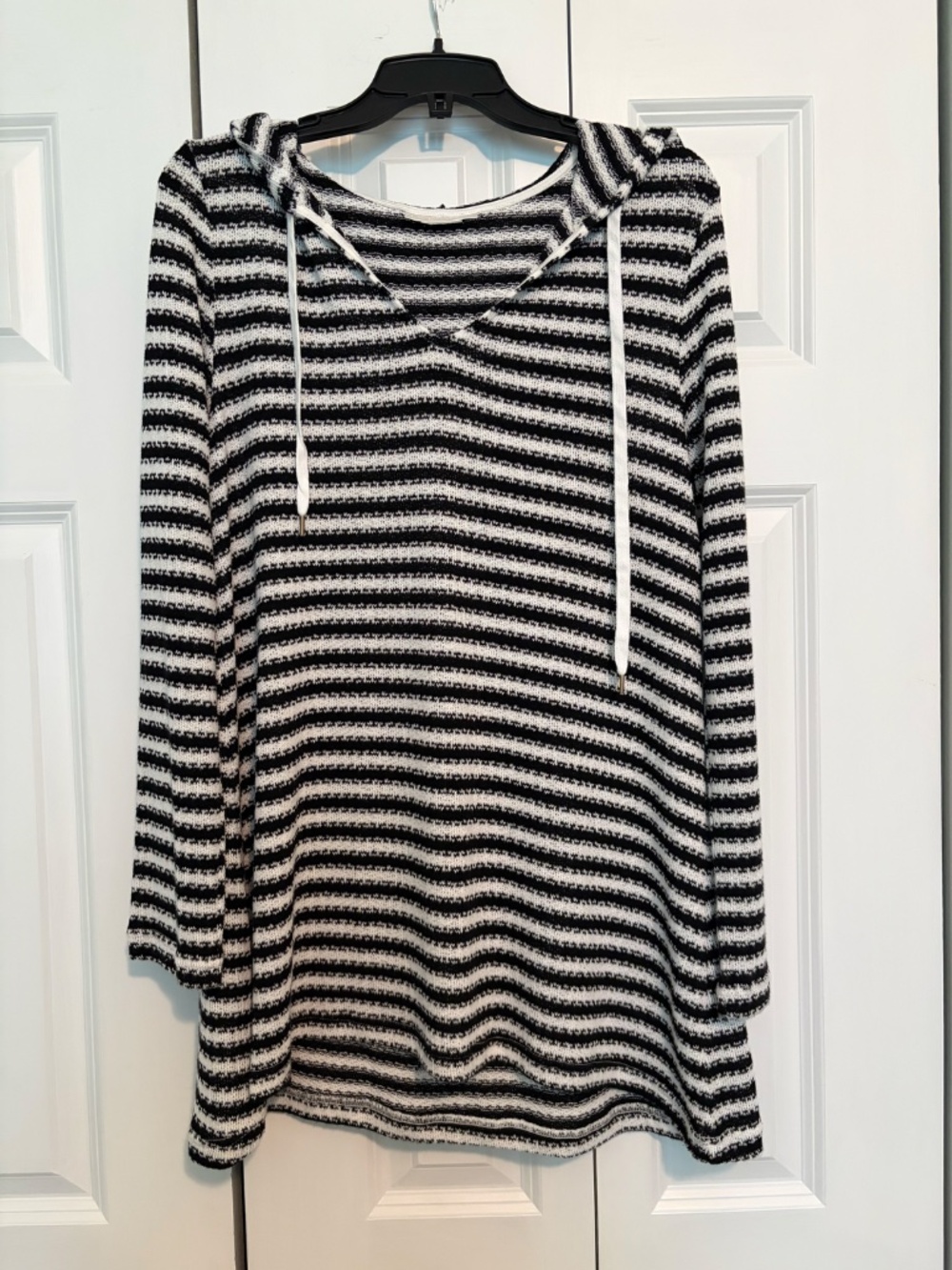 LA BLANCA Striped Hooded Sweater